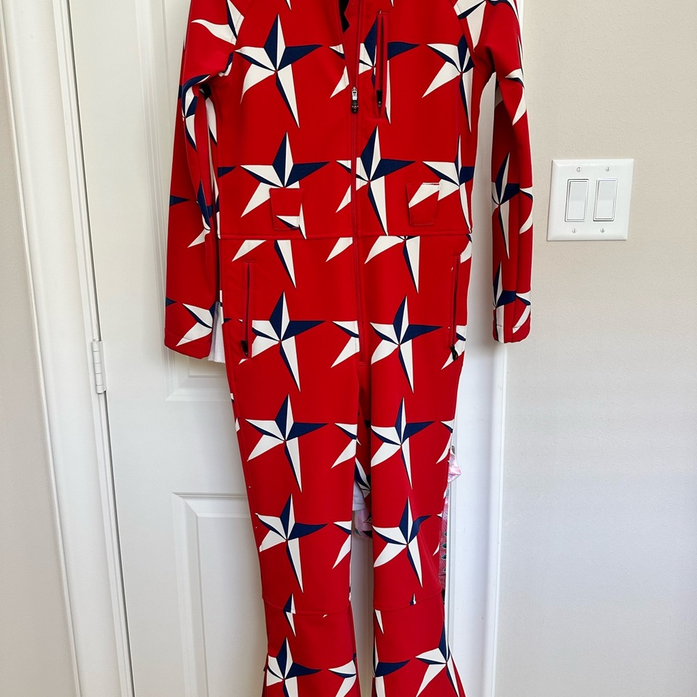 Perfect Moment Star ski suit size 14 kids, fits like adult XS